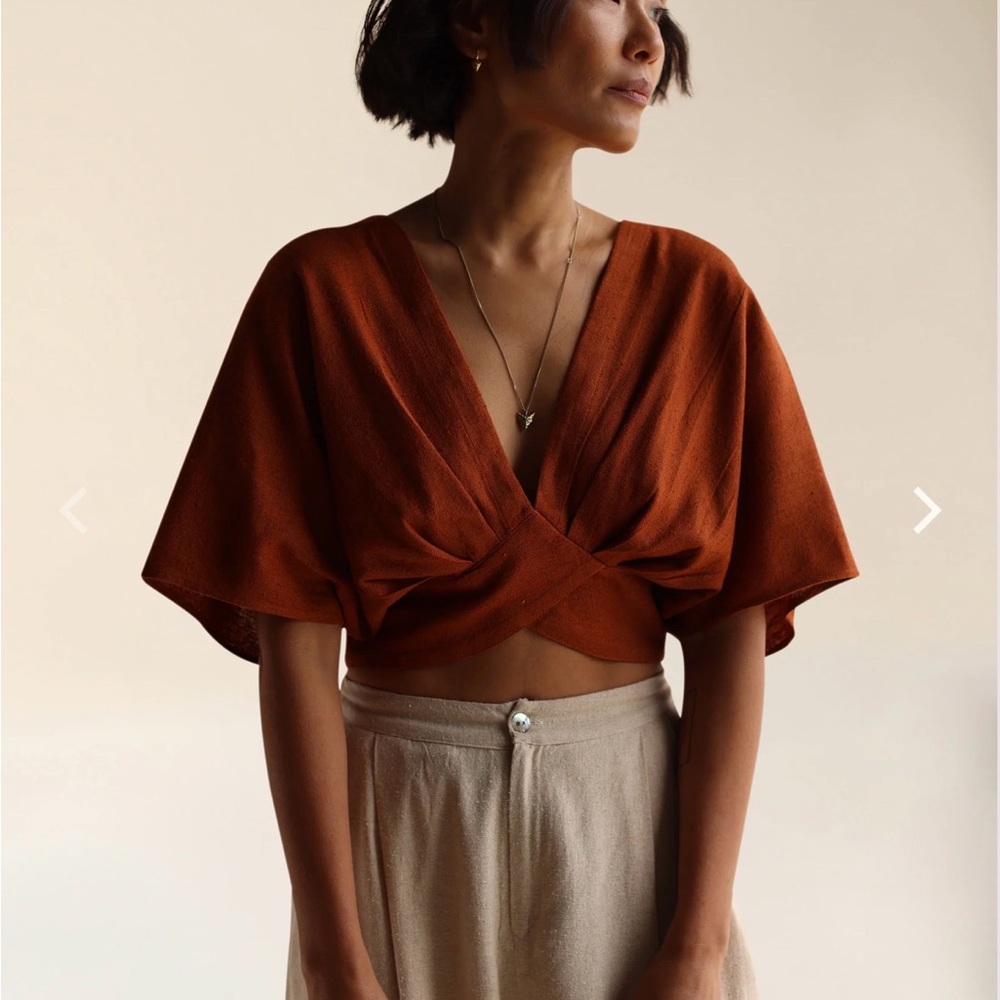 Fara boutique Alice crop top made from wild silk
